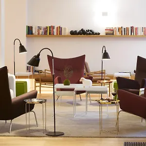 9hotel Republique **** Parigi