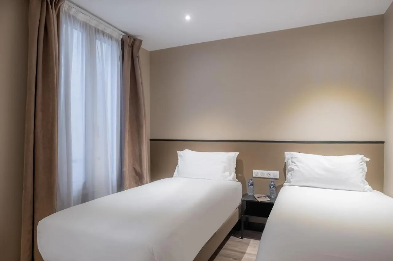 Hotel Lilas Blanc Paris