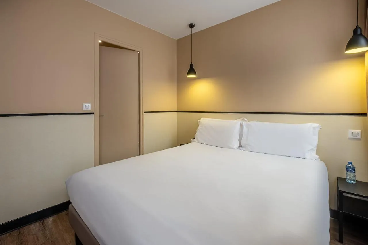 Hotel Lilas Blanc Paris