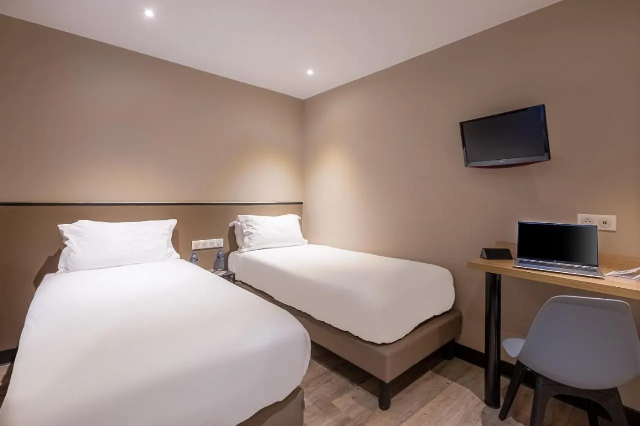 Hotel Lilas Blanc Paris