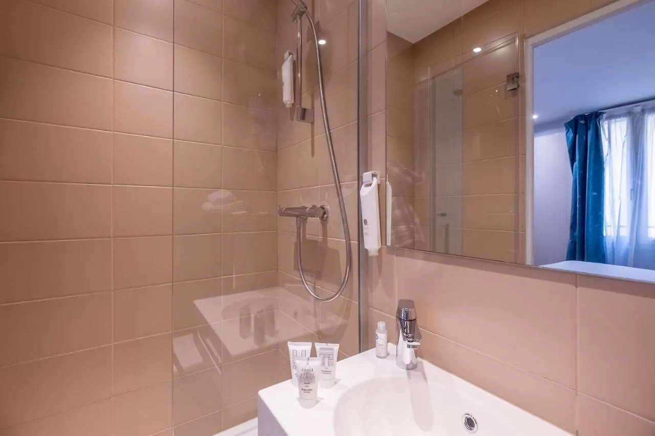 Hotel Lilas Blanc Paris
