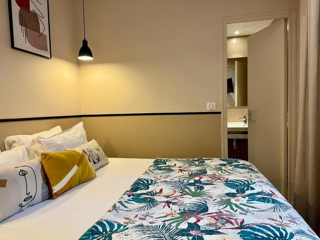 Hotel Lilas Blanc Paris