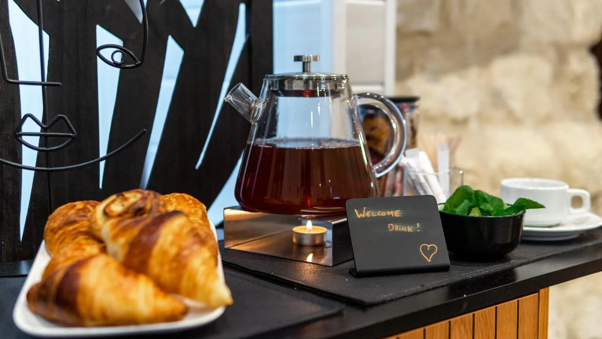 Hotel Lilas Blanc Paris