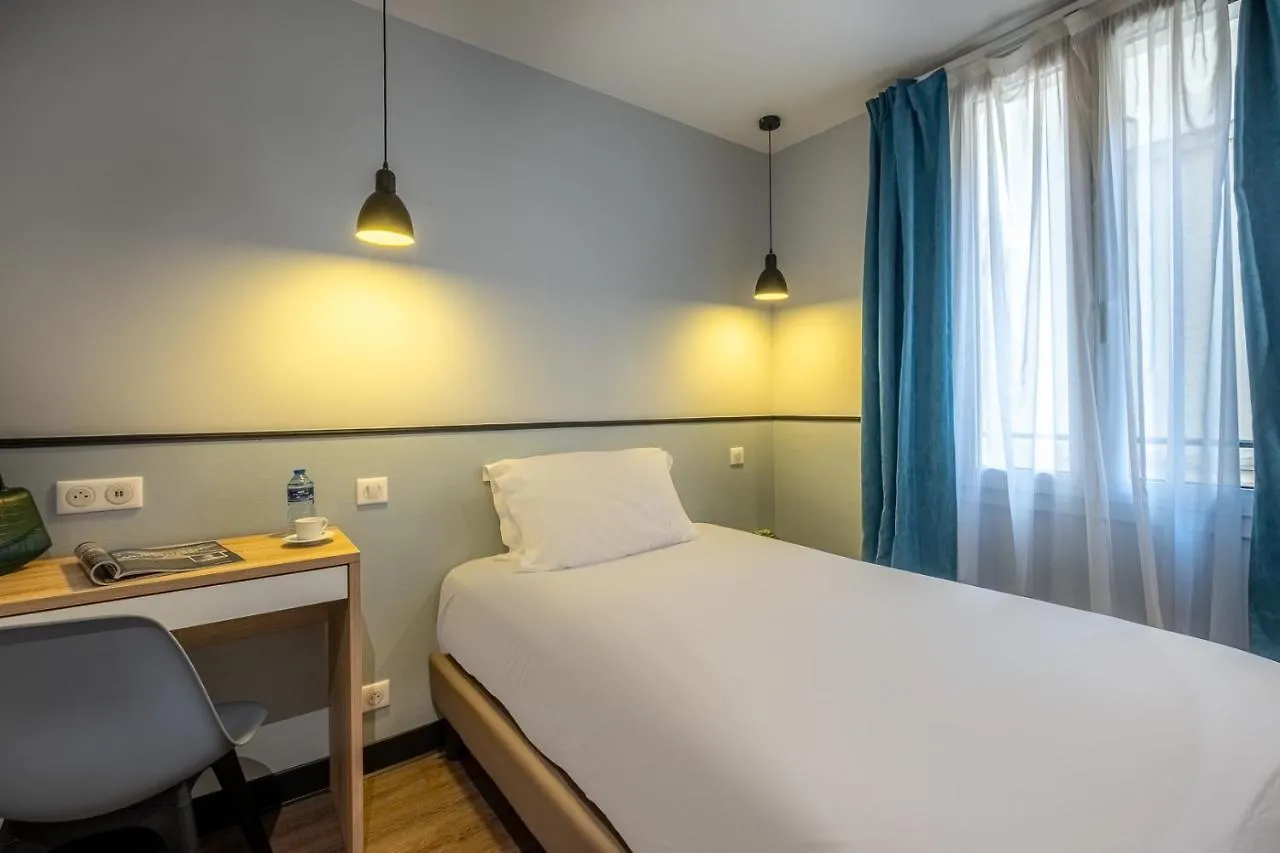 Hotel Lilas Blanc Párizs Franciaország